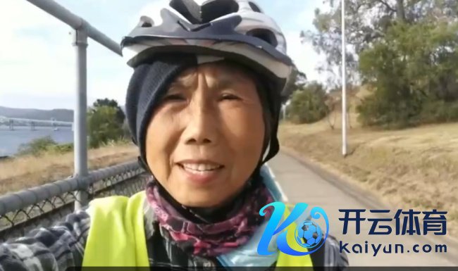 河南六旬大姨8年穷游12国 骑行和谐抑郁症